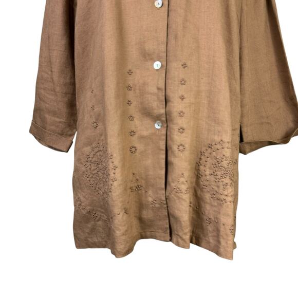 EColOGie Brown 100% Linen Embroidered Medallion Pattern Button Up 3/4 Sleeve Top - Picture 2 of 11
